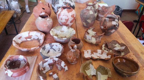 Why does Displaying Broken, Dirty, and Corroded Objects Limit Audience’s Understandings of the Past?